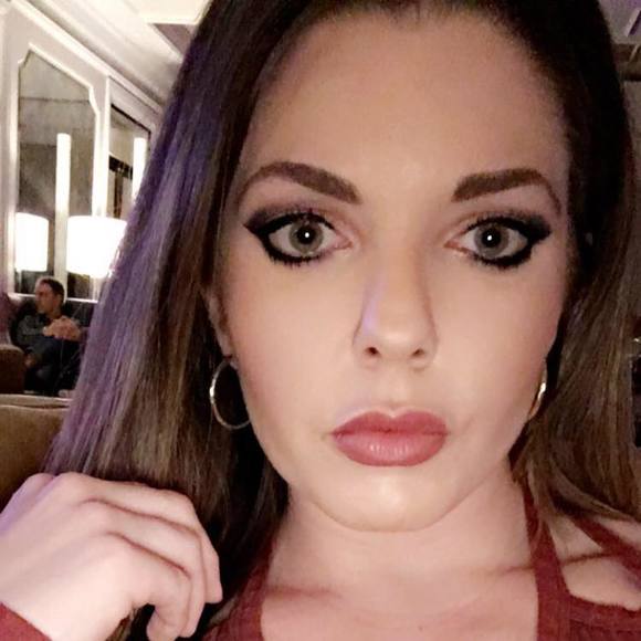 Meet your Posher, Emma - Picture 1 of 1